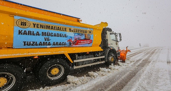 Yenimahalle´nin karla mücadele ekipleri iş başında