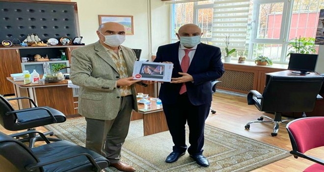 BAŞKAN ALTINOK´TAN UZAKTAN EĞİTİME TABLET DESTEĞİ