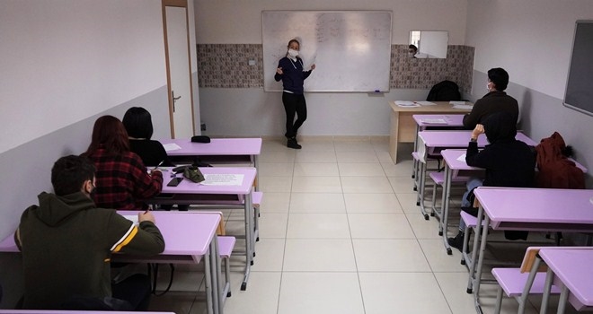 TEPEBAŞI KURS MERKEZİ´NDE YENİDEN YÜZ YÜZE EĞİTİM