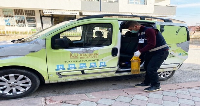 KEÇİÖREN´DE 10 LİTRE ATIK YAĞ GETİRENE ÇANTA HEDİYE