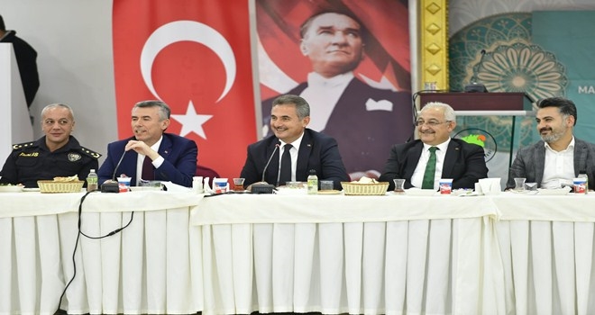 Köse muhtarlarla bir araya geldi
