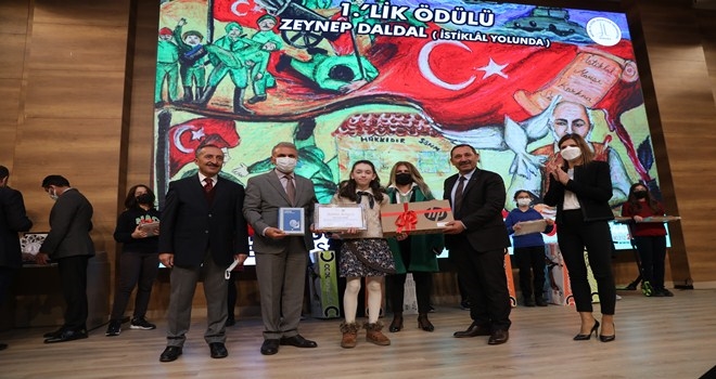 RESİMLERLE İSTİKLAL MARŞI´NI ANLATTILAR