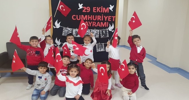 GÜL KREŞ ADASI´NDA CUMHURİYET COŞKUSU