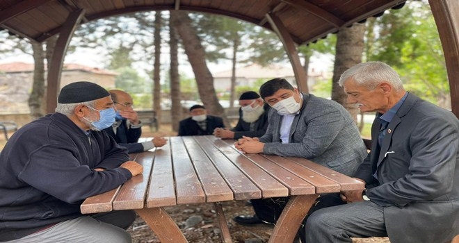 Başkan Oğuz köy ziyaretlerini sürdürüyor