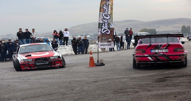 Drift tutkunları Yakacık´ta buluştu
