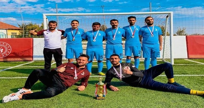 Yenimahalle´nin engel tanımayanları Süper Lig´e yükseldi