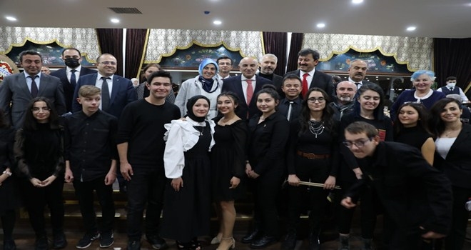 BAŞKAN ALTINOK: HER ÖĞRETMEN BİR KALEDİR