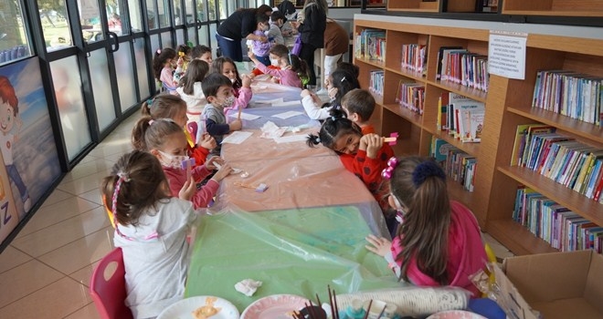 KEÇİÖREN´DEKİ MİNİKLERE KİTAP SEVGİSİ AŞILANIYOR