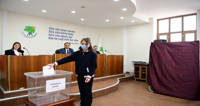 Çocuk ve Gençlik Meclisi´nde seçim heyecanı yaşandı