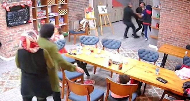 Nefes borusuna yemek kaçan minik kız  ?Heimlich Manevrası?yla kurtarıldı