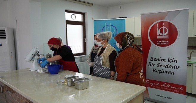 KEÇMEK´TE ?YILBAŞI PASTASI WORKSHOP´ ETKİNLİĞİ