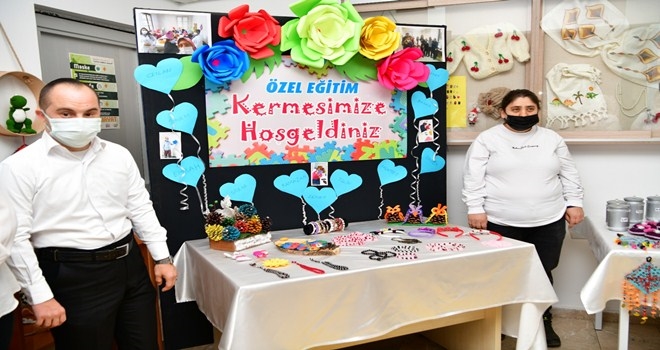 Mamak´ta Özel Öğrenciler Hünerleriyle Şapka Çıkardı 