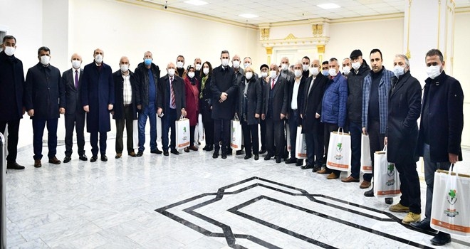 Mamak Belediyesi´nden muhtarlara bilgisayar