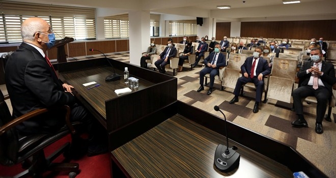 Başkan Yaşar bürokratlarıyla bir araya geldi