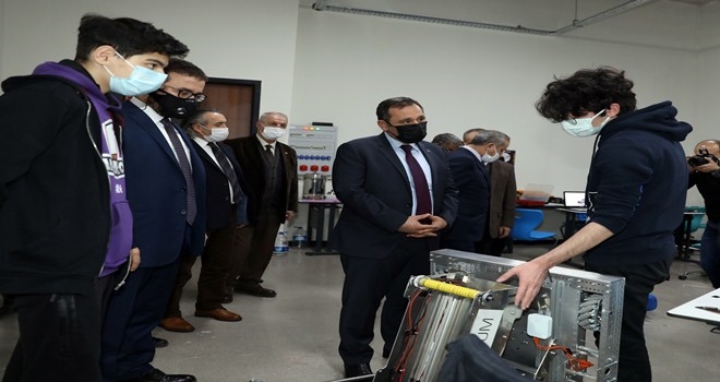ÜNİVERSİTELERLE YAKIN İŞBİRLİĞİ İÇİNDEYİZ