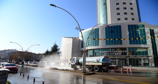 Dezenfeksiyon ve temizlik çalışmaları kesintisiz yapılıyor