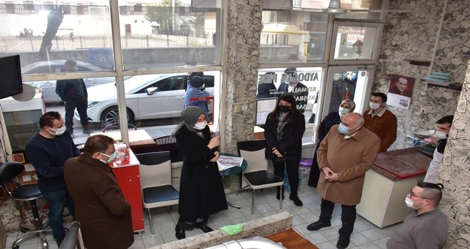 Milletvekili Yıldız, Kızılcahamam´da  Esnaf ziyareti yaparak Makarna Kesti