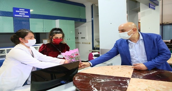BAŞKAN ALTINOK TIP BAYRAMI´NDA SAĞLIKÇILARI UNUTMADI