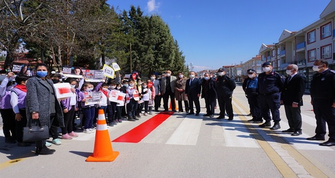 Öncelik Hayatın, Öncelik Yayanın