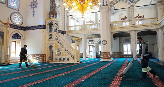 KEÇİÖREN RAMAZANA GÜL  KOKULU CAMİLERLE GİRECEK