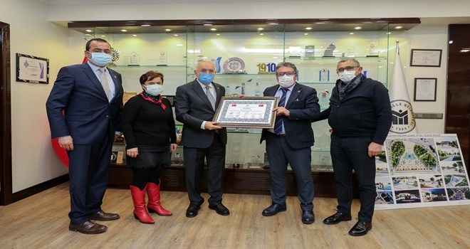 Başkan Yaşar´a Vefa Beratı