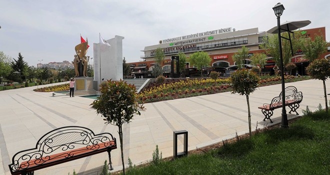 Karayalçın Kent Meydanı hizmete hazır