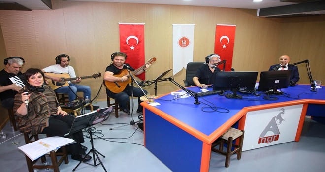 RADYO ANGARA´DA SANAT ŞÖLENİ 