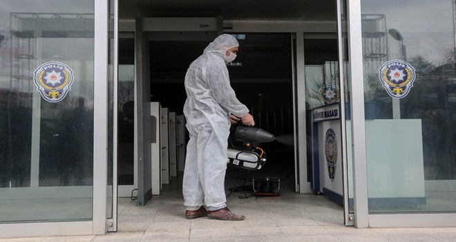 Yenimahalle´de dezenfekte çalışmaları aralıksız sürüyor