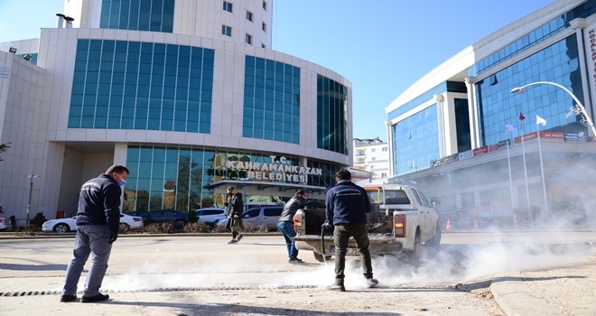 Haşere ve kötü kokuyla mücadele sürüyor