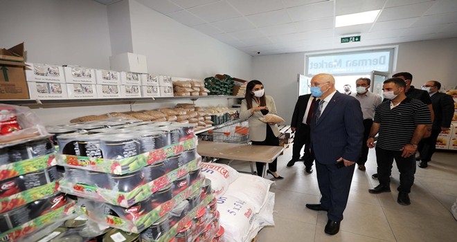 Başkan Yaşar, Derman Market´i denetledi