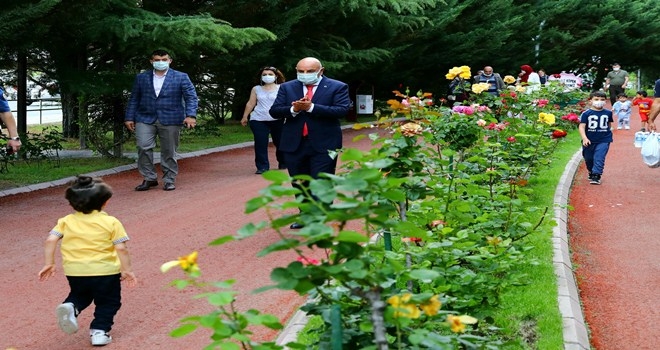 SPORSEVERLER ATATÜRK BOTANİK BAHÇESİ´NE AKIN EDİYOR