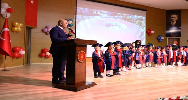 GÜL KREŞ ADASI İLK MEZUNLARINI VERDİ