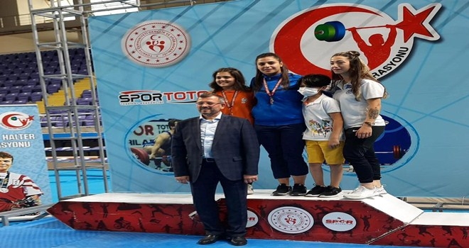 ?Dişi Herkül? Türkiye Şampiyonu oldu