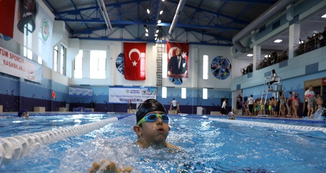 BAŞKENTLİLER ETİMESGUT´TA SERİNLİYOR