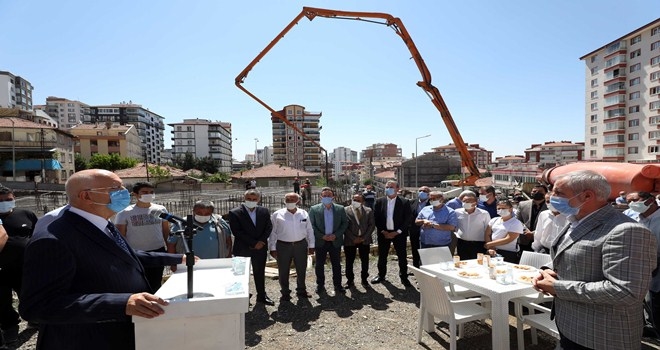Başkan Yaşar, Yıldırım Beyazıt Cami´nin temelini attı
