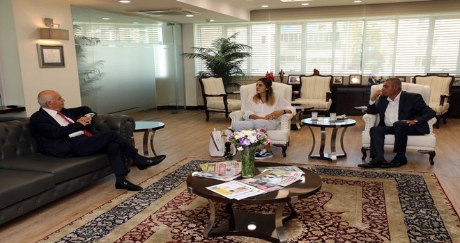 Filenin Sultanları´ndan Şeyma Ercan, Yaşar´ı ziyaret etti