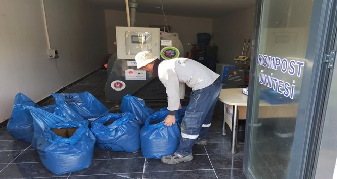 HANELERDEN ALINIYOR DOĞAL GÜBREYE DÖNÜŞÜYOR