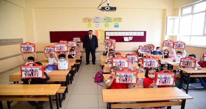 Başkan Oğuz´dan ilk gün sürprizi 