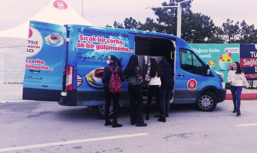 KEÇİÖREN’DE VATANDAŞA ÇORBA İKRAMI