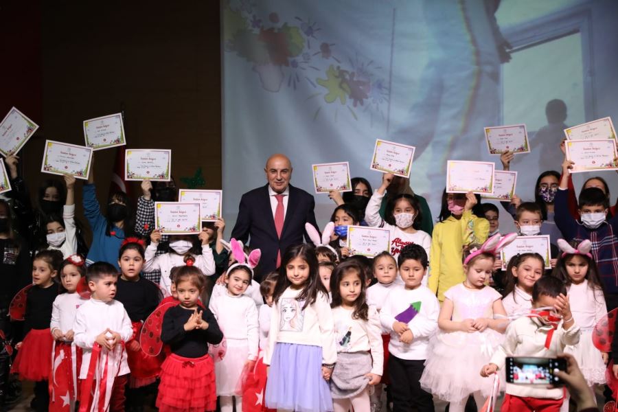 ÇEM’DEKİ MİNİKLER KARNE HEYECANI YAŞADI