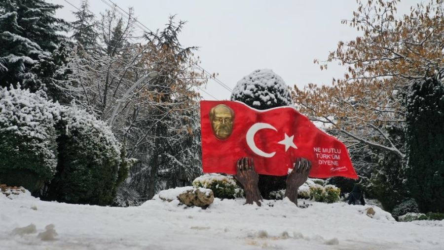 KEÇİÖREN’DE KARTPOSTALLIK KAR MANZARALARI