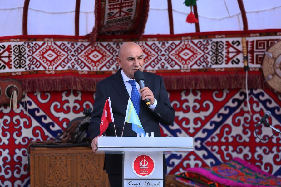 BAŞKAN ALTINOK’TAN KAZAKİSTAN’A BİRLİK ÇAĞRISI