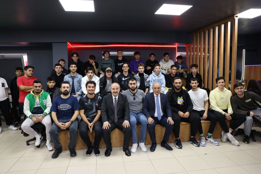 KEÇİÖREN’DEKİ TEKNOLOJİ MERKEZİ  BAKAN VARANK’IN KATILIMIYLA AÇILDI 