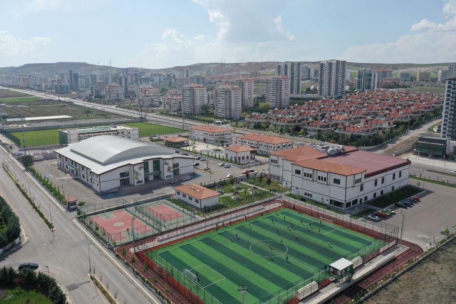 14 SPOR TESİSİNDE 11 DALDA 5 BİN SPORCU YETİŞİYOR