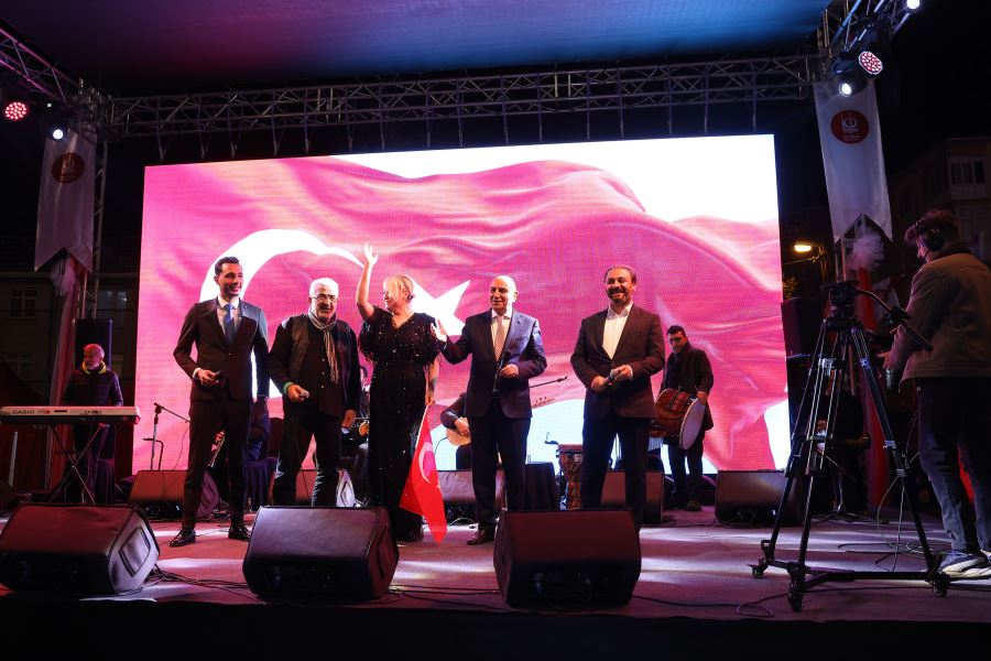KEÇİÖREN’DE KONSERLİ CUMHURİYET COŞKUSU 
