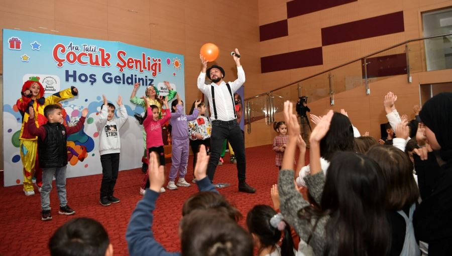 Başkan Çocuklar Gibi Şendi