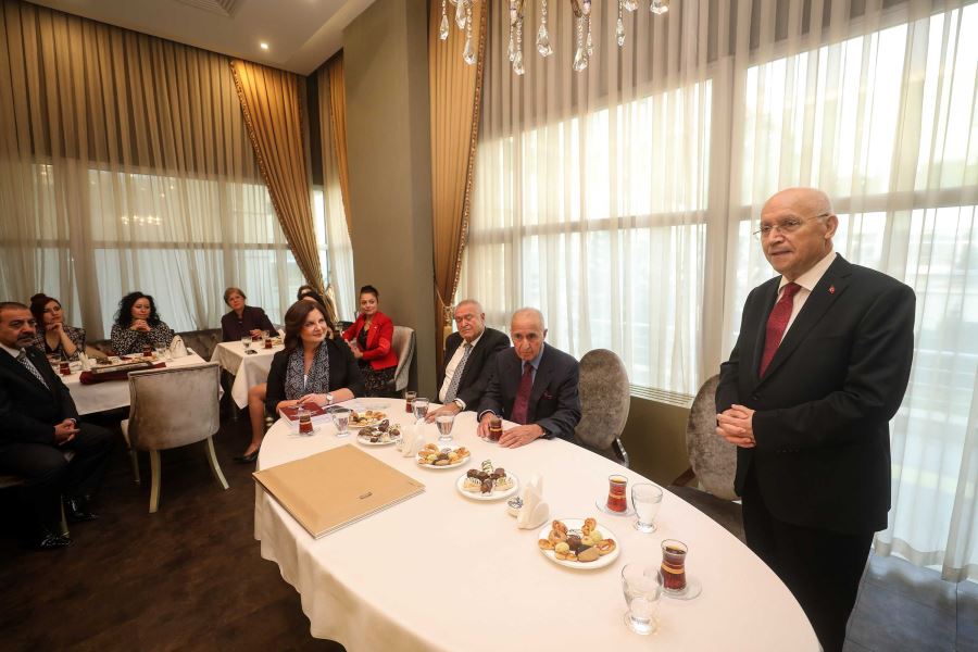 TÜSİAV’dan Hikmet Çetin’e Vefa Beratı