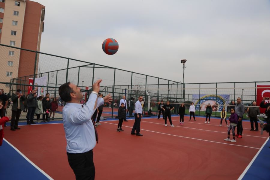 DENİZ LOJMANLARI SPOR TESİSLERİ YENİLENDİ