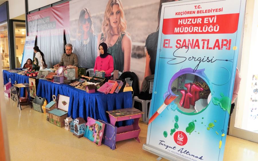 ENGELLİ VE YAŞLILARIN EL EMEĞİ ÜRÜNLERİ SERGİDE DEĞER BULUYOR