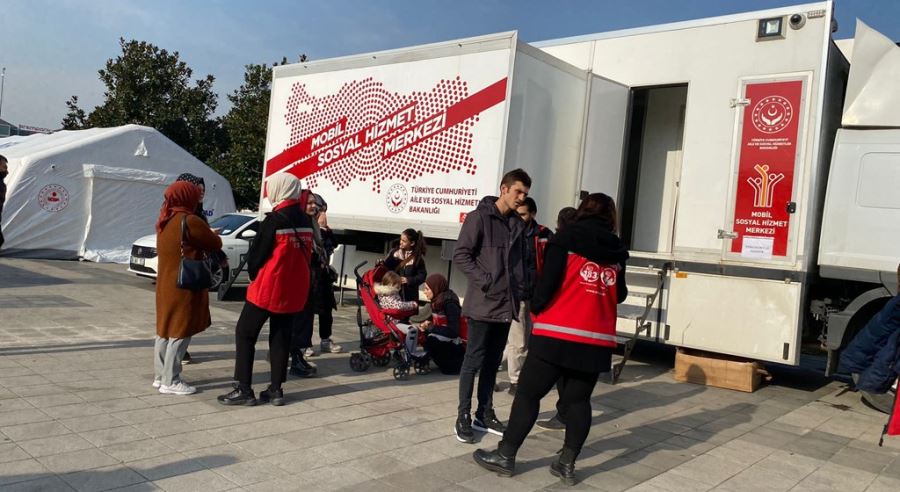 Kırmızı Yelekliler, Bu Yıl Yaşanan 19 Muhtelif Afette Vatandaşın Yanında Oldu